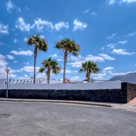 Salaria In Paradise-private Pool Villa Playa Blanca (Lanzarote)